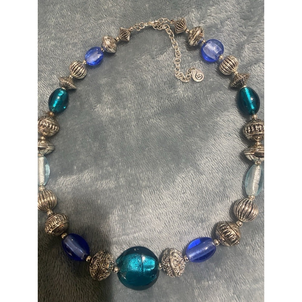 Silver Tone Blue Stone Necklace